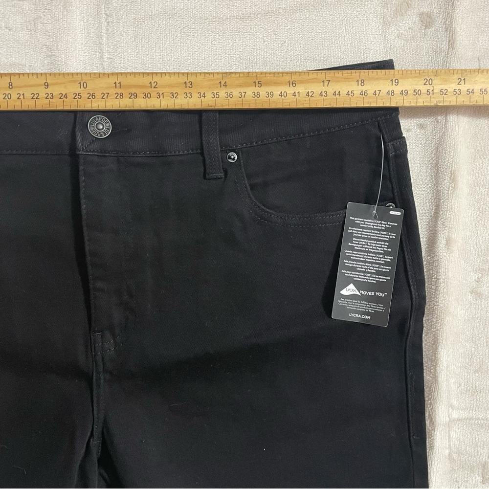 LulaRoe Boyfriend Shorts Womens Size 34 Black Denim Cuffed Stretch NWT - Picture 4 of 7
